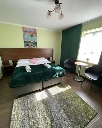 249 - Luban 7 Km, Zgorzelec 15 Km Farm stay Siekierczyn