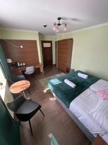 249 - Luban 7 Km, Zgorzelec 15 Km Farm stay Siekierczyn