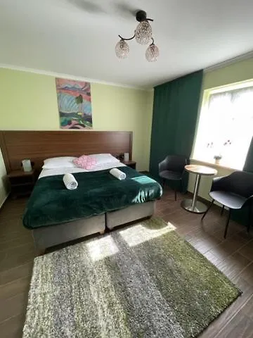 249 - Luban 7 Km, Zgorzelec 15 Km Farm stay Siekierczyn